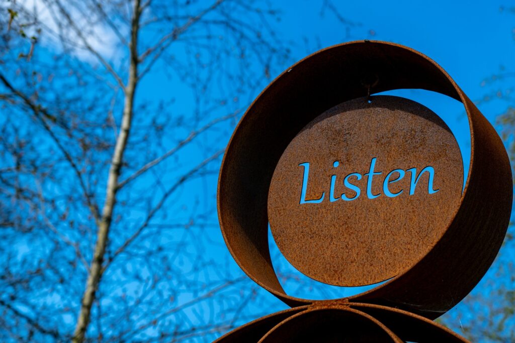 Why Effective Listening Beats Talking Every Time - Advice That Works by @WorkedForMeBook and Jeff Burgess #advice #listening #business 